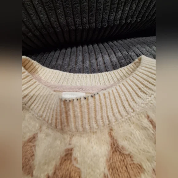 Girls Gap Kids knit sweather - Picture 6 of 7